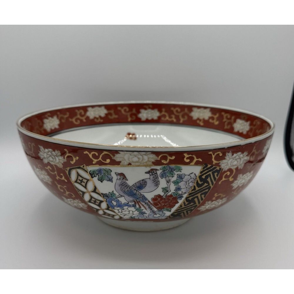 Vintage Japanese Imari Hand Painted Bowl 7.5" Gold Trim
